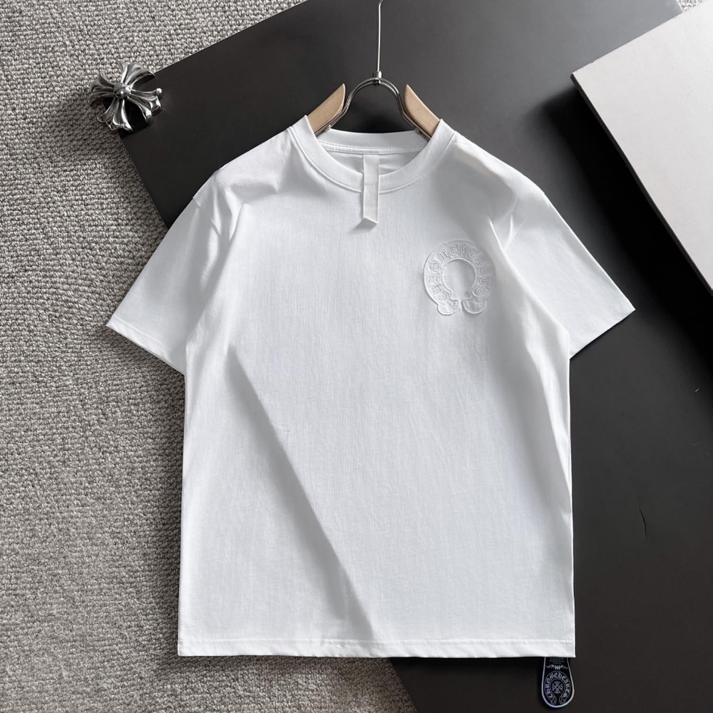 "Chrome Hearts Cotton Comfort: The Ultimate Casual Tee"